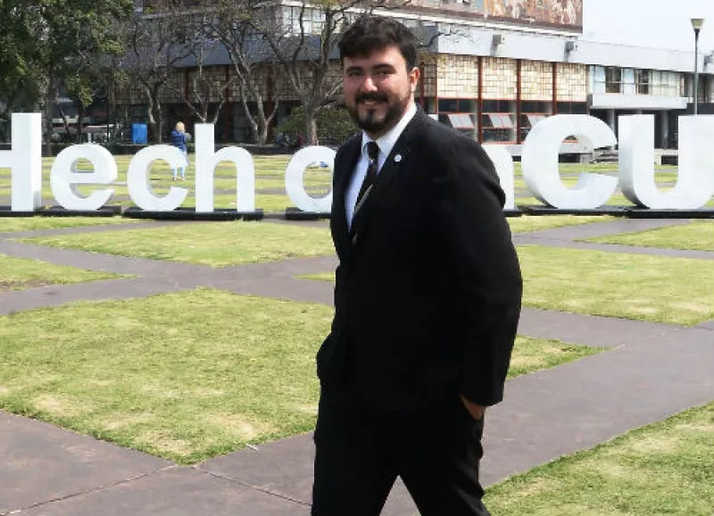 Danton Bazaldua, UNAM