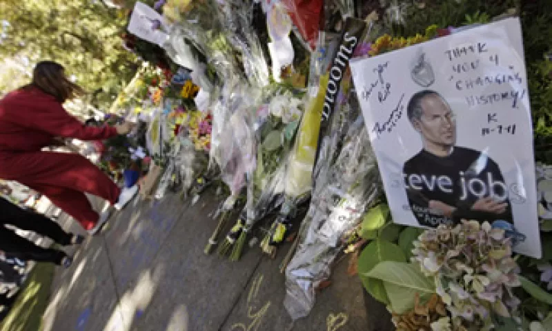 El destino de la humanidad será mejor por lo que Steve Jobs hizo, escribió un usuario de CNNExpansión. (Foto: AP)