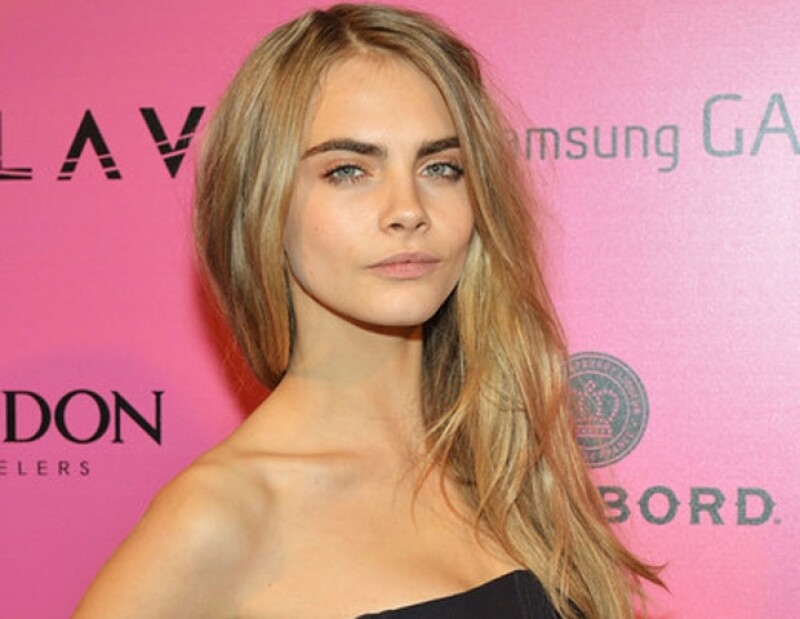 La modelo británica une fuerzas con DKNY para crear una colección de ropa que llevará su nombre. Así es como algo casual se convirtió en un proyecto que la tiene muy feliz.