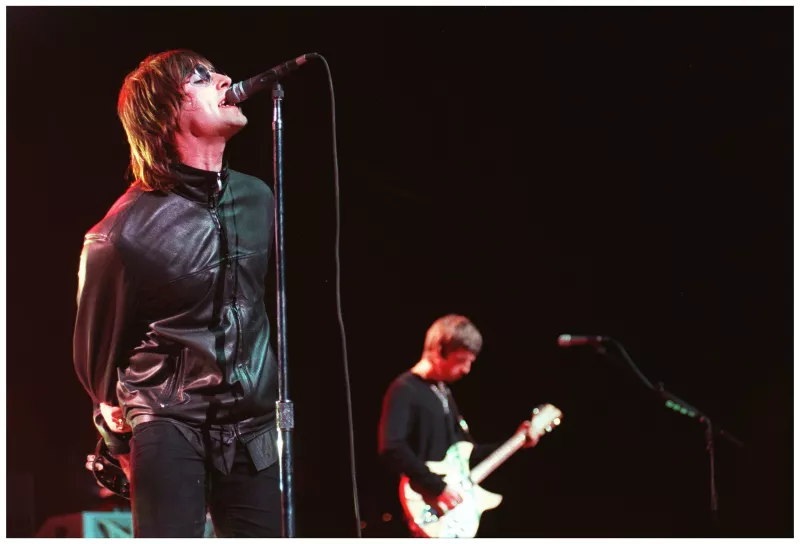 oasis inicia su regreso a los escenarios con gira mundial