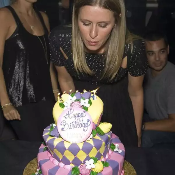 Nicky Hilton celebra su cumple en compañía de Lance Bass.