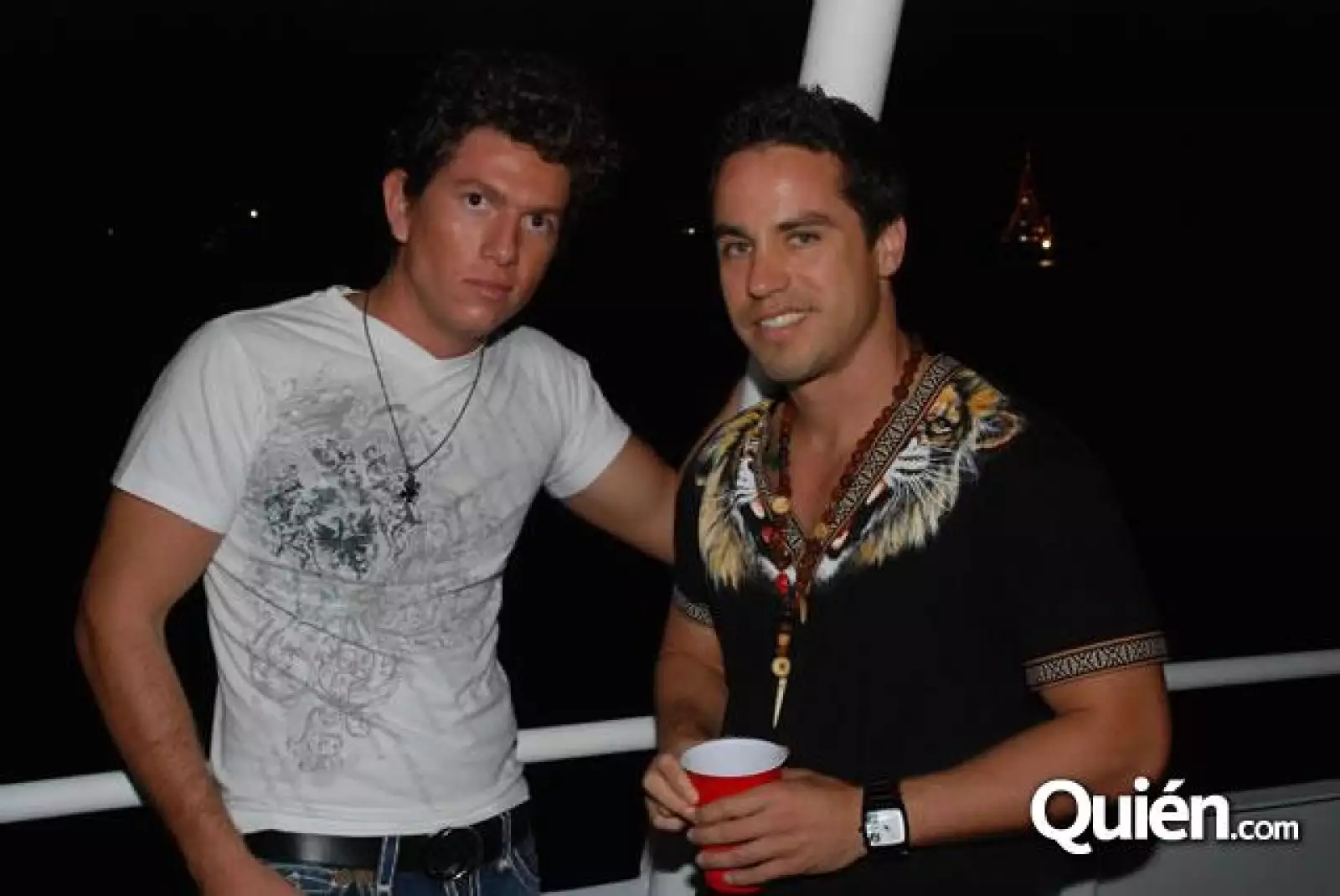 Fiesta en yate de Marcos Constandse