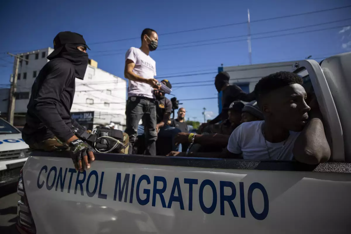 República Dominicana planea deportar 10,000 haitianos indocumentados por semana