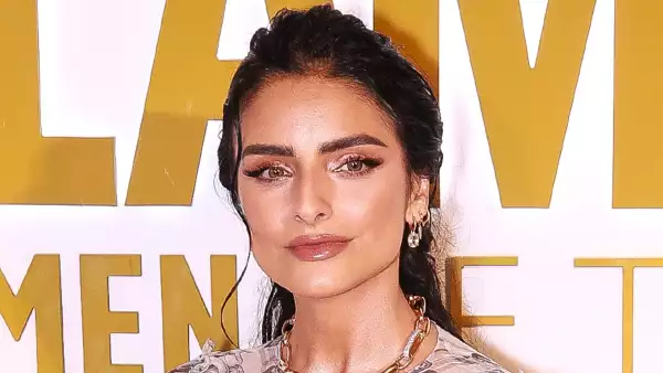 aislinn-derbez (1).jpg