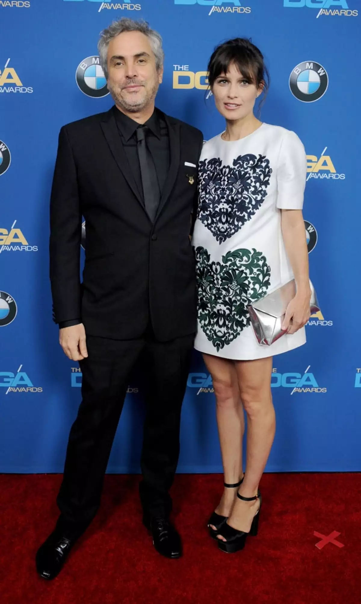 Pepe Bastón, Alfonso Cuarón, Salma Hayek y Thalía son algunos de los mexicanos que se han enamorado más allá de nuestras fronteras.