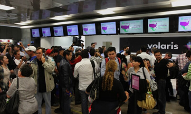 Volaris no respeta las tarifas exhibidas al momento de comprar el boleto, según la Profeco. (Foto: Cuartoscuro)
