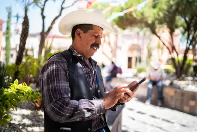 La suspensión puede afectar llamadas, mensajes SMS y datos móviles, aunque se mantienen servicios esenciales como las llamadas de emergencia.