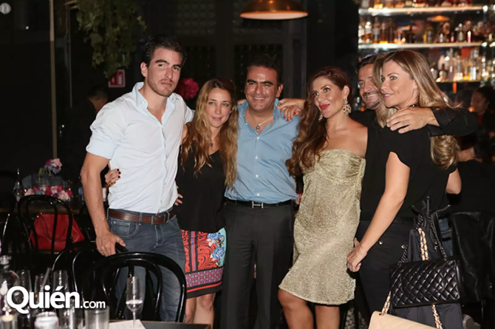 Julio Azcárraga, Anny Alanís, Antonio Marcos, Ximena Moctezuma, Alex Basteri y Carol Robredo