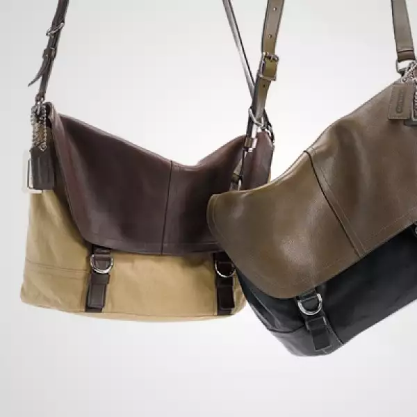 Lleva tu ‘laptop’ con estilo, dentro de estas mochilas hechas en piel y con interiores de terciopelo.