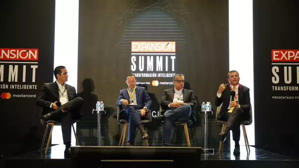 SUMMIT_MIBANQUEROROBOT_JZ_086.jpg