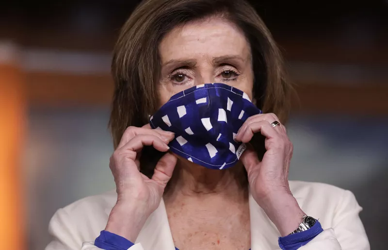 Nancy-Pelosi-cubre-bocas