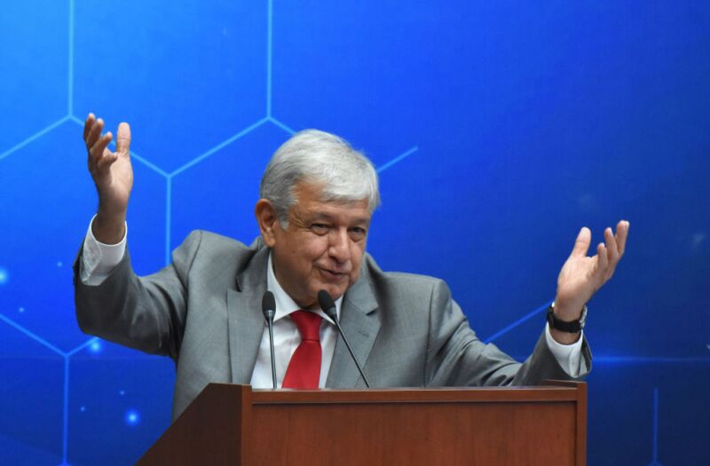 Lopez Obrador Meets Mexican Egineering Organizations
