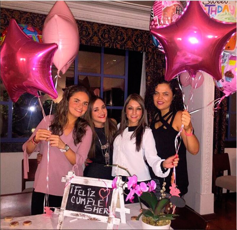 Entre las invitadas destacó la presencia de la panista Mariana Gomez del Campo.