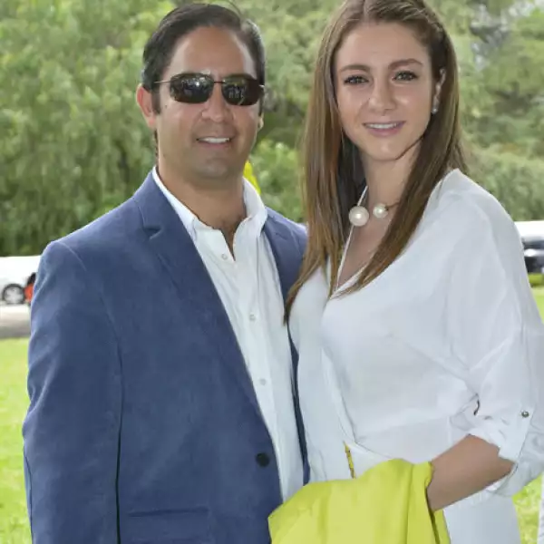 Arturo Bocanegra y Regina Barza