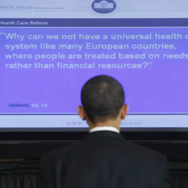 El presidente participó en un foro en el sitio web de la Casa Blanca.