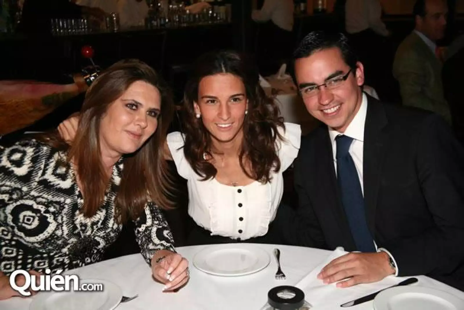 Rocío Alarcón,Rocío Funtanet,Mauricio Carbajal