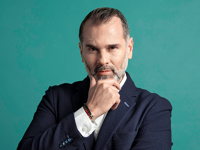 avatar mx-auto white