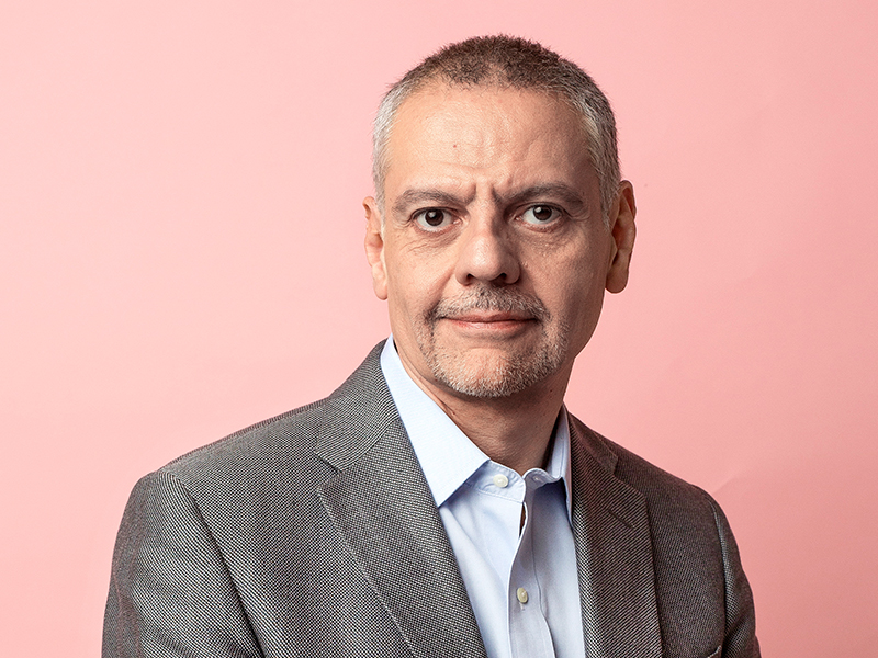 avatar mx-auto white