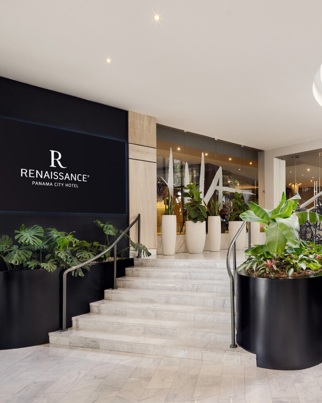 Navigator compartiendo secretos locales en la ciudad