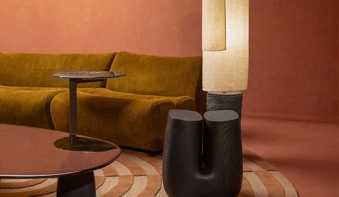 Butaca Soriana en denim y espacio en Frutos del Bosque