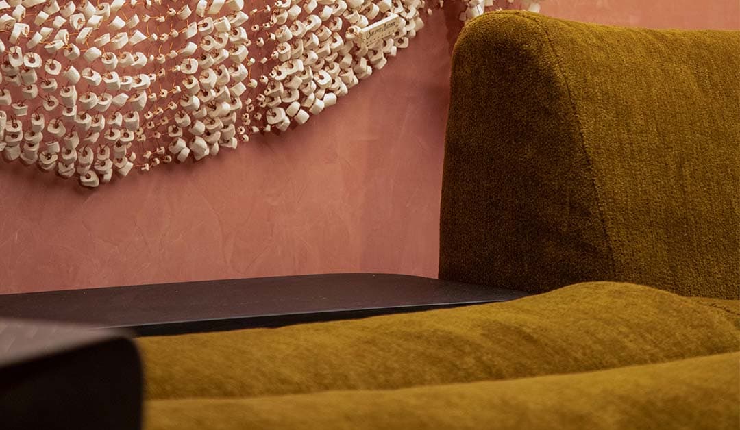 Portada Elle Decoración con Sulkin Askenazi en tono Frutos del Bosque